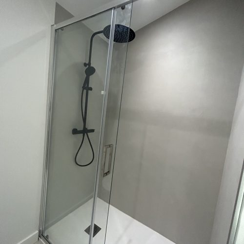 Transformation d’une dépendance maison en salle de sport avec douche toulouse 31 haute garonne (7)